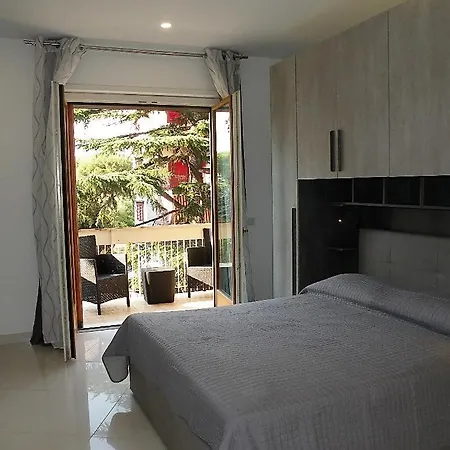 Lillibet Apartment *